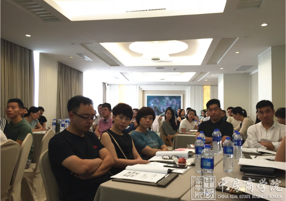 中房商学院为新湖中宝成功实施《碧桂园—拓客营销》内训
