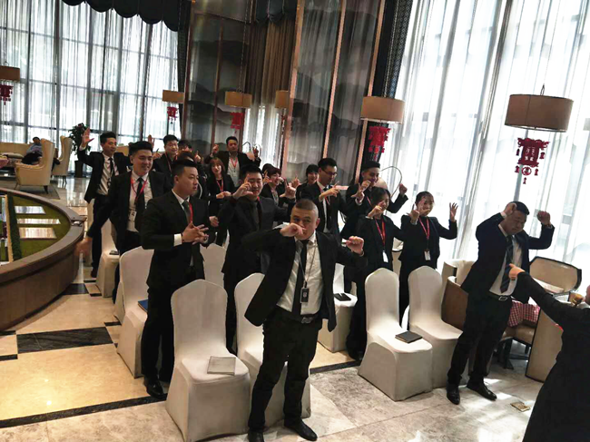 中房商学院为甘肃地产集团实施《豪宅消费心理把握》内训
